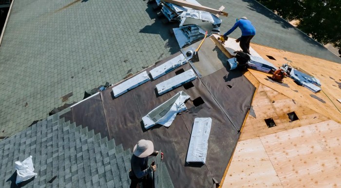 Roof insurance settlement services